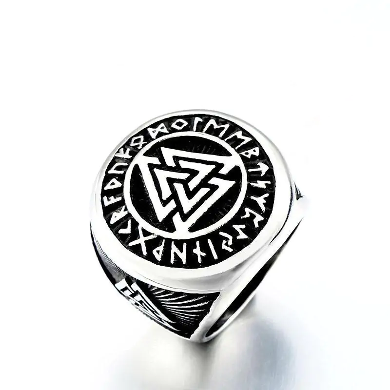Ring – Nordisk Mytologi – Valknut med runor