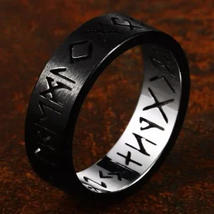 Ring – Nordisk Mytologi – Runor svart 6mm